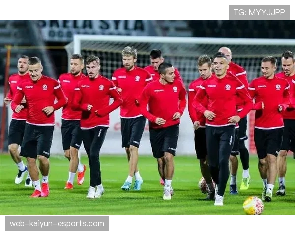 伊萨克vs亨利 锋线进攻效率与技术风格差距在哪